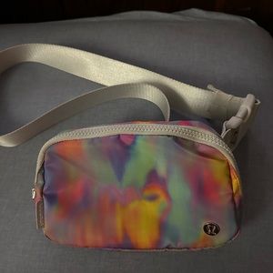 Lululemon limited release belt bag